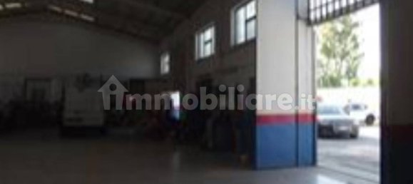 1 room Warehouse in Crotone, Italy No. 73920 8