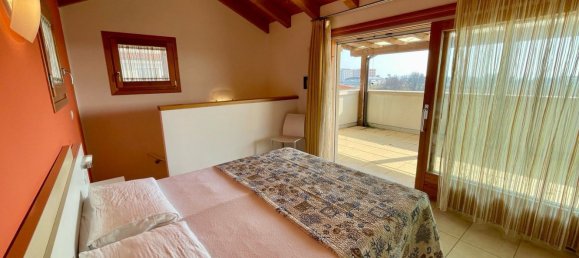 Ático de 3 dormitorios en Caorle, Italy No. 363640 10