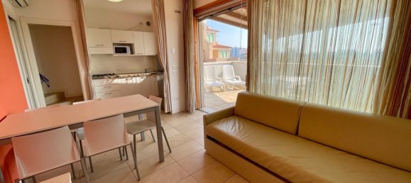 Ático de 3 dormitorios en Caorle, Italy No. 363640 2