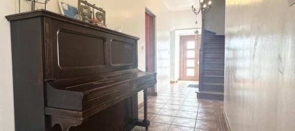 4 bedrooms House in Pinon, France No. 263570 3