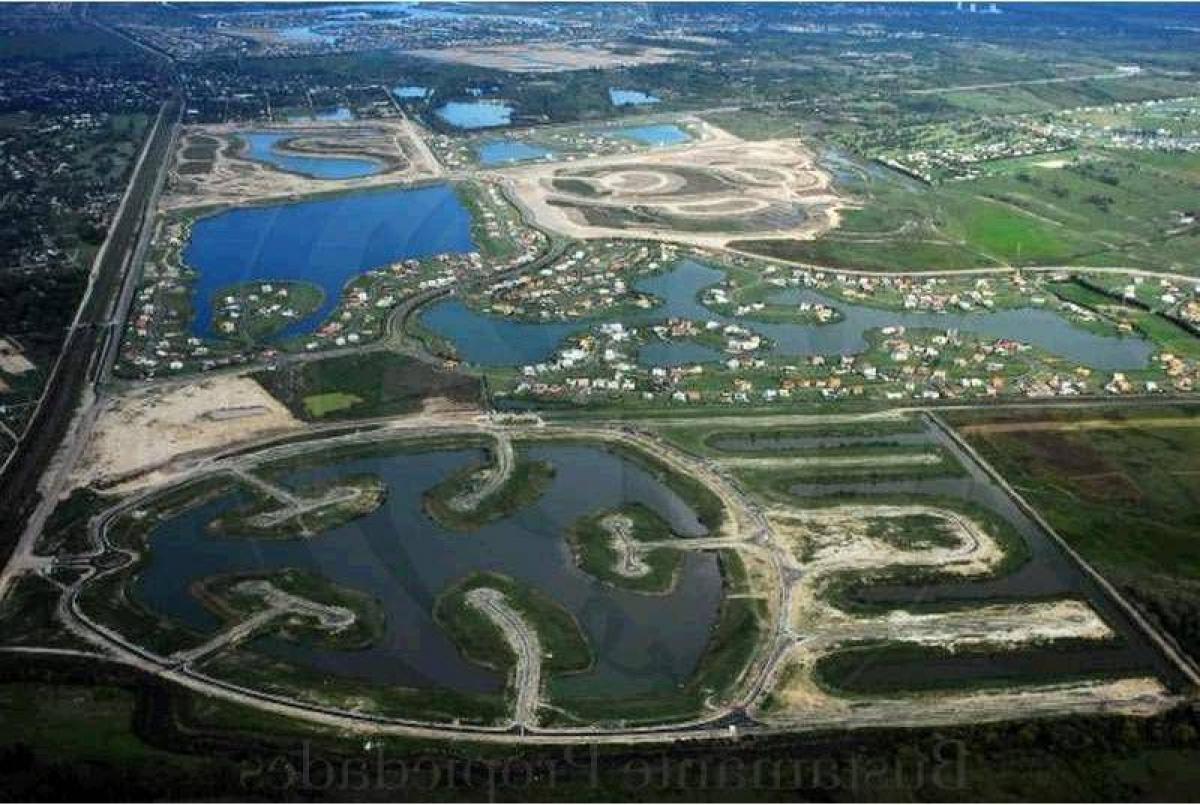  Land in Tigre, Argentina No. 111527