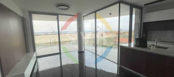 2 bedrooms Apartment in Larnaca, Cyprus No. 21483 8