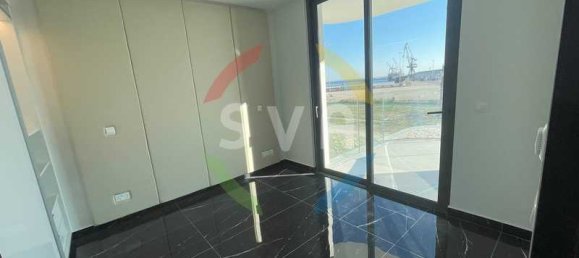 2 bedrooms Apartment in Larnaca, Cyprus No. 21483 4