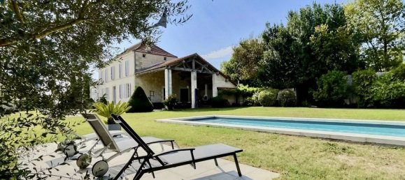 Дом с 5 спальнями в Приморская Шаранта, Франция № 332461 3