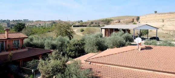 6 rooms House in Castelnuovo di Porto, Italy No. 68979 15