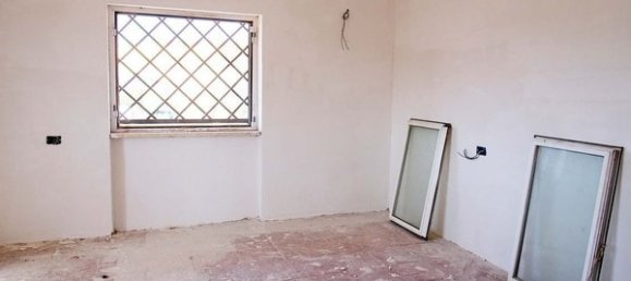 6 rooms House in Castelnuovo di Porto, Italy No. 68979 13