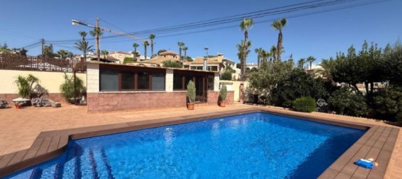 7 chambres Villa à Torrevieja, Spain No. 184796 4