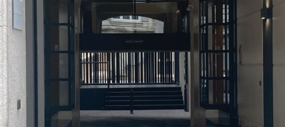 33m² Garage in Madrid, Spain No. 109156 2