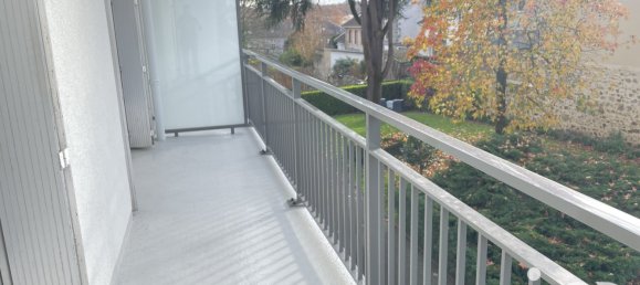 2 bedrooms Apartment in Limoges, France No. 101898 2