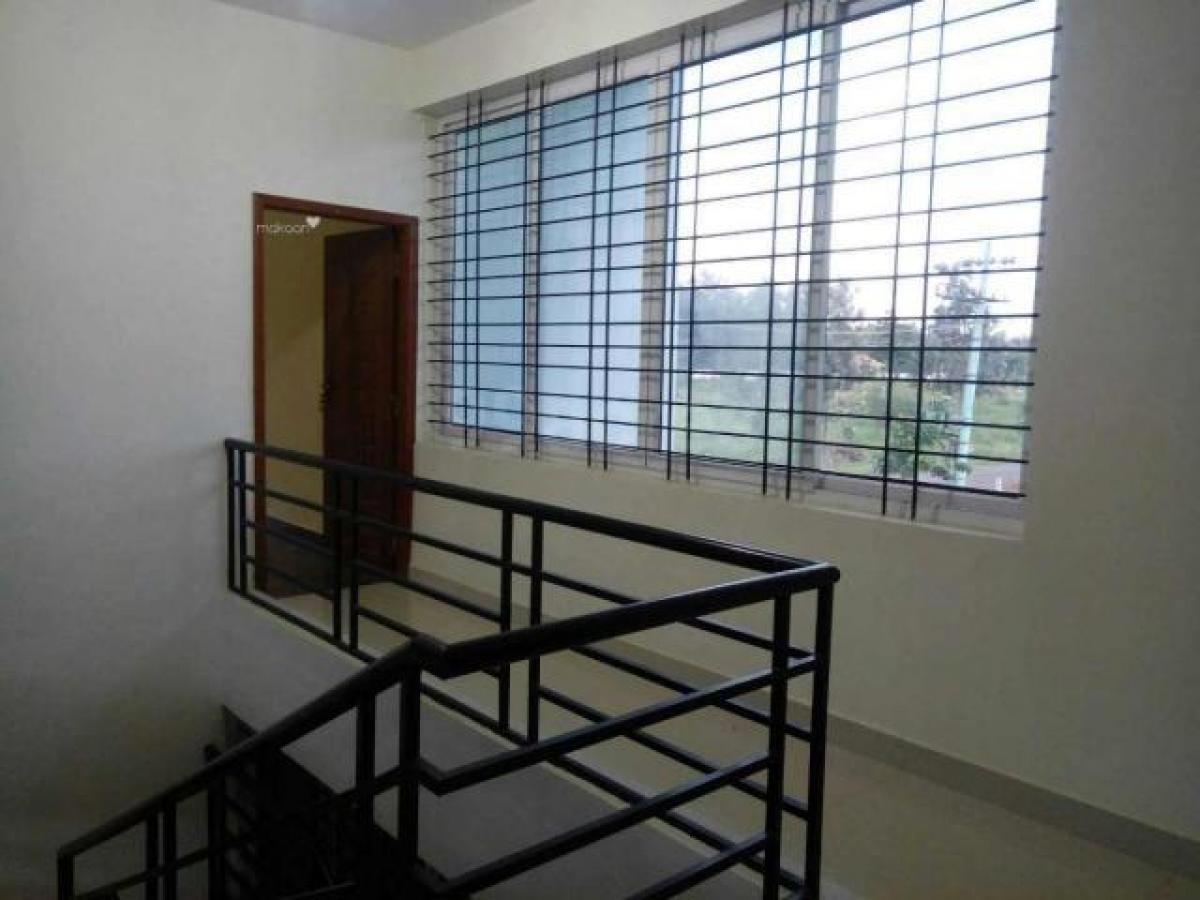 5 bedrooms House in Bangalore, India No. 42495