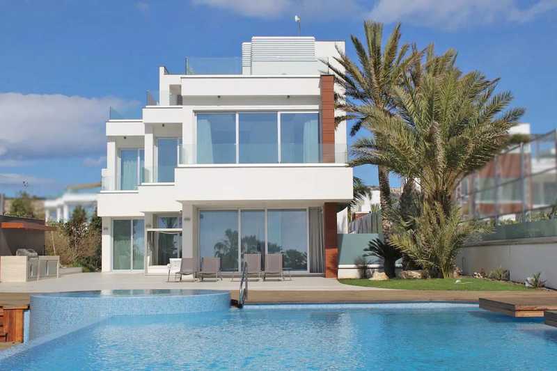 Villa de 6 dormitorios en Ayia Napa, Cyprus No. 13272