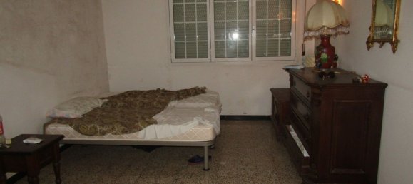 5 rooms Apartment in Carrara, Italy No. 27331 13