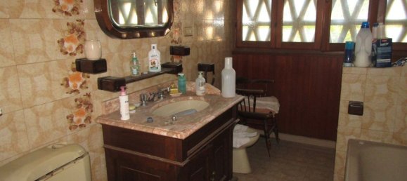 5 rooms Apartment in Carrara, Italy No. 27331 11