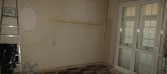 5 rooms Apartment in Carrara, Italy No. 27331 8