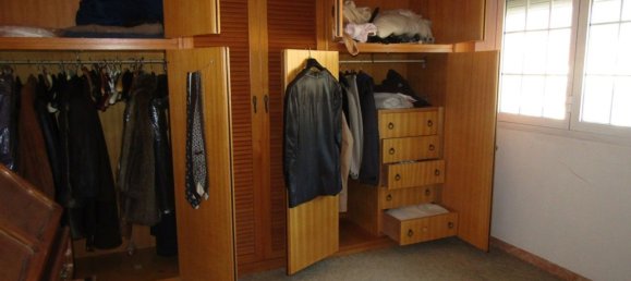 5 rooms Apartment in Carrara, Italy No. 27331 6