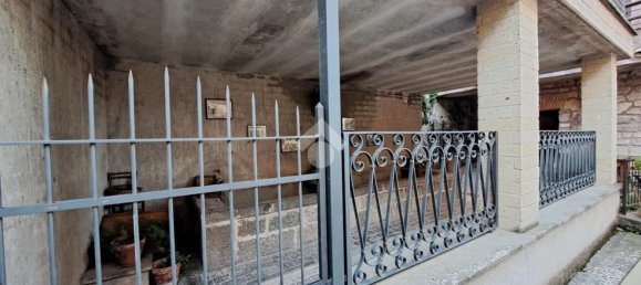 Apartamento de 2 dormitorios en Carbognano, Italy No. 331846 12