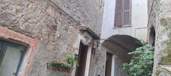 Apartamento de 2 dormitorios en Carbognano, Italy No. 331846 33