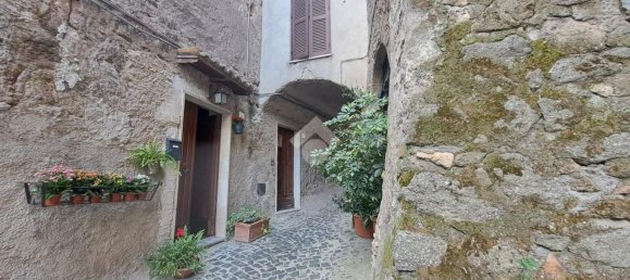 Apartamento de 2 dormitorios en Carbognano, Italy No. 331846 40