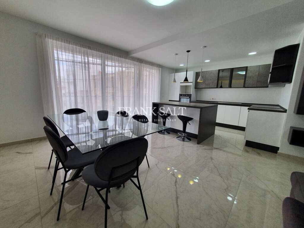 Apartamento T3 em Swieqi, Malta N.º 7093