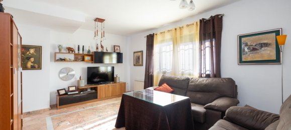 4 bedrooms House in Jun, Spain No. 94765 13