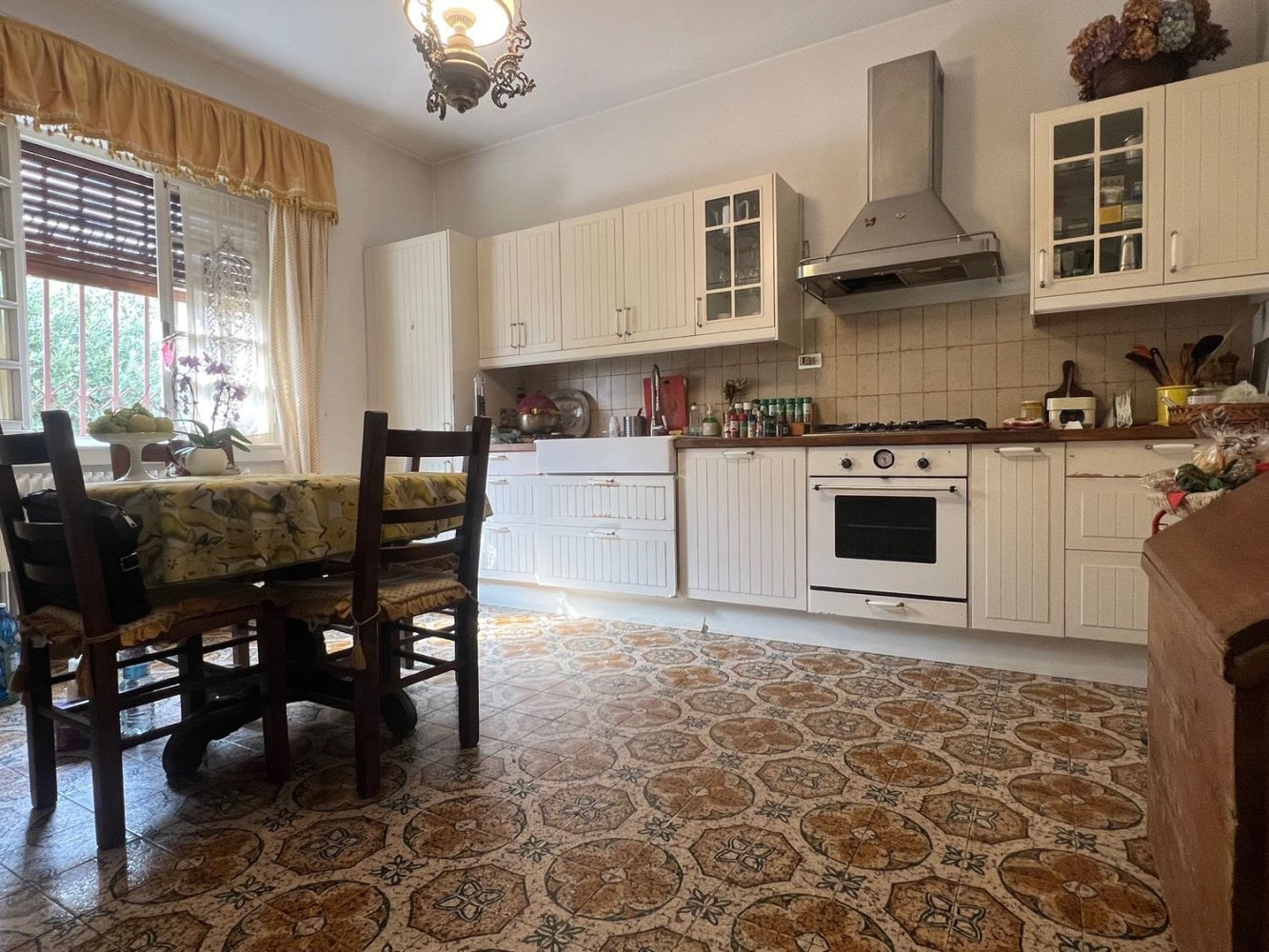 7 rooms House in Limena, Italy No. 304325