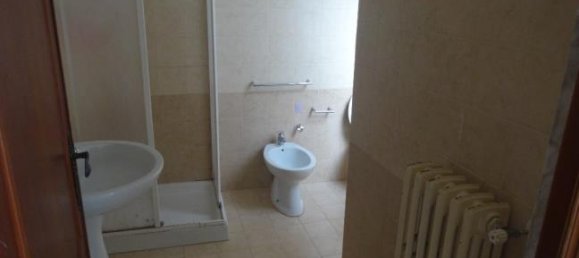 4 rooms Apartment in Turi, Italy No. 252879 5