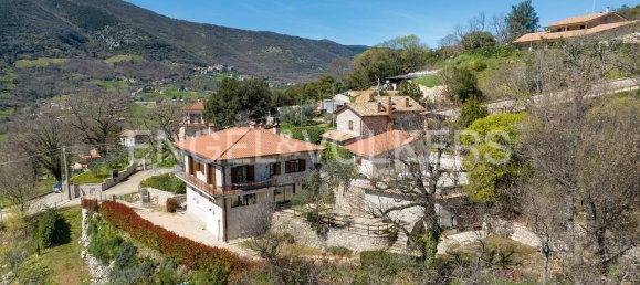 4 Schlafzimmer Villa in Stroncone, Italy, Nr. 68628 7