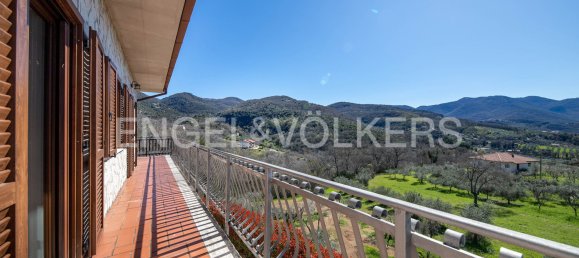 4 Schlafzimmer Villa in Stroncone, Italy, Nr. 68628 9