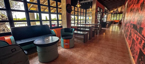 868m² Commercial property in Algaida, Spain No. 155351 27