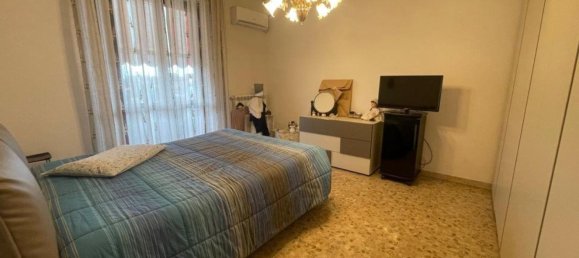 4 rooms Apartment in Carrara, Italy No. 27386 10