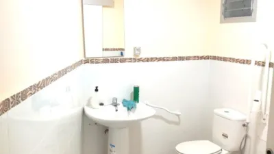 Propiedad comercial en València, Spain 141 m² No. 174223