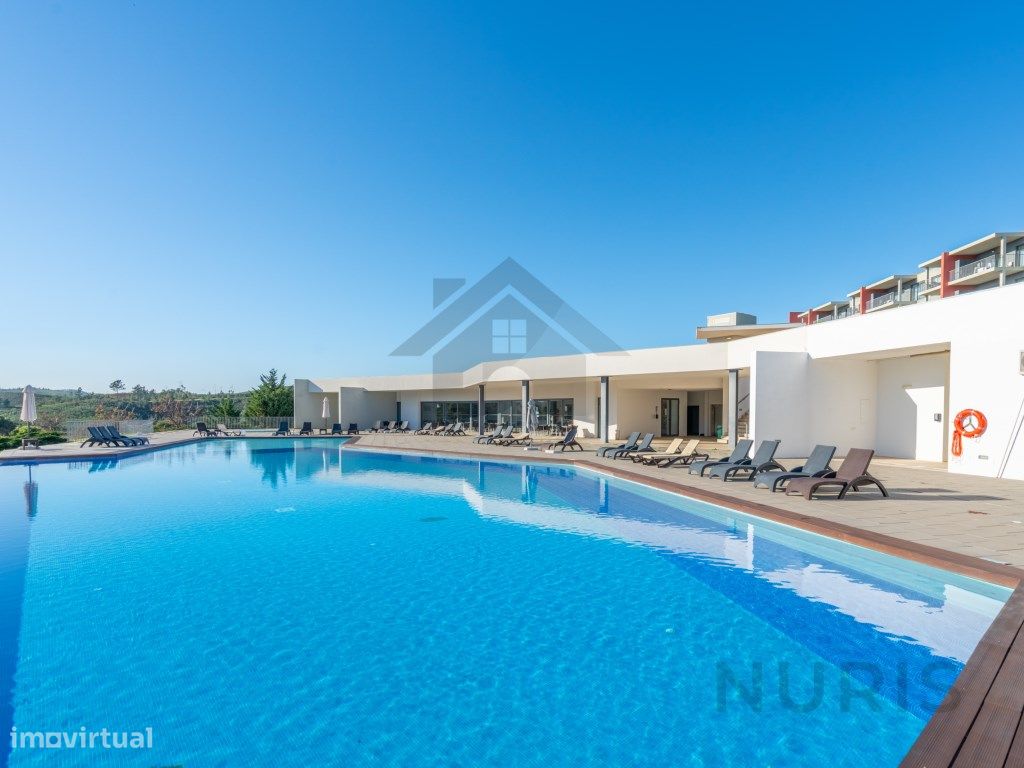 Квартира с 3 спальнями в Мешильоейра Гранде, Португалия № 153680