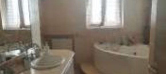 4 rooms House in Arcisate, Italy No. 8431 18