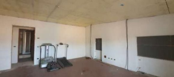 4 rooms House in Arcisate, Italy No. 8431 20