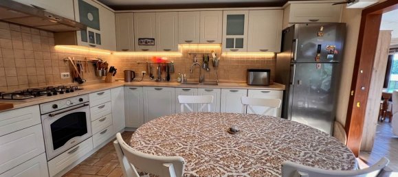 Castillos de 6 dormitorios en Grosseto, Italy No. 193426 9