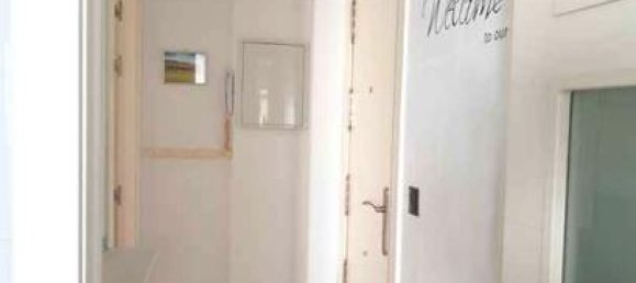 3 bedrooms Apartment in Valencia, Spain No. 182479 2