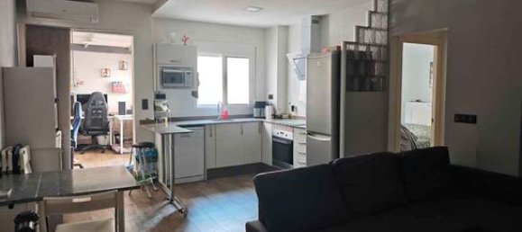 3 bedrooms Apartment in Valencia, Spain No. 182479 3