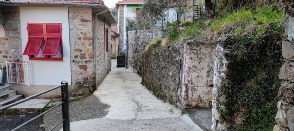 4 bedrooms Villa in Sesta Godano, Italy No. 120447 17