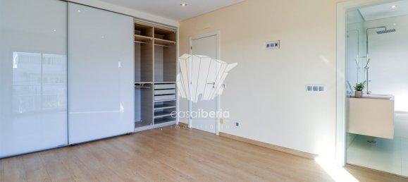 Вилла с 4 спальнями в Лагоа, Португалия № 100362 18