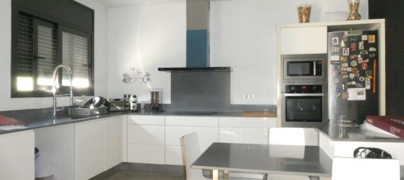 4 bedrooms House in Montornes Del Valles, Spain No. 172088 5