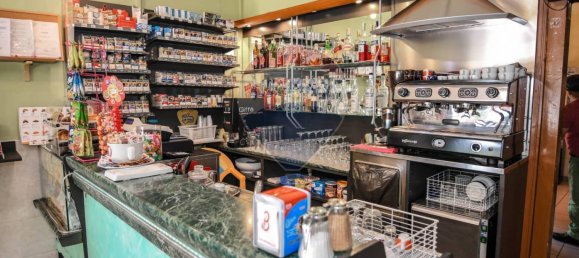 2 rooms Commercial property in Ferrara, Italy No. 143103 5