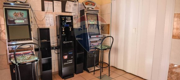 2 rooms Commercial property in Ferrara, Italy No. 143103 18