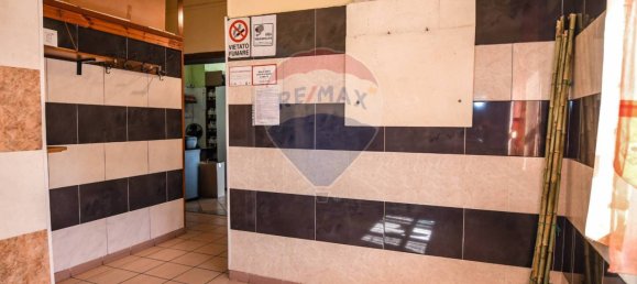 2 rooms Commercial property in Ferrara, Italy No. 143103 15