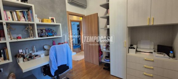 3 Schlafzimmer Wohnung in Collecchio, Italy, Nr. 295770 11