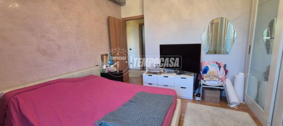 3 Schlafzimmer Wohnung in Collecchio, Italy, Nr. 295770 15