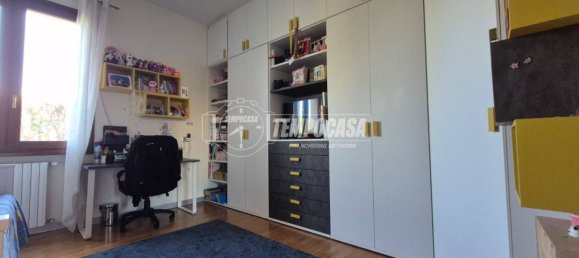 3 Schlafzimmer Wohnung in Collecchio, Italy, Nr. 295770 14