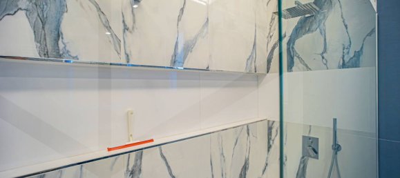 3 rooms Apartment in Bari, Italy No. 29340 29