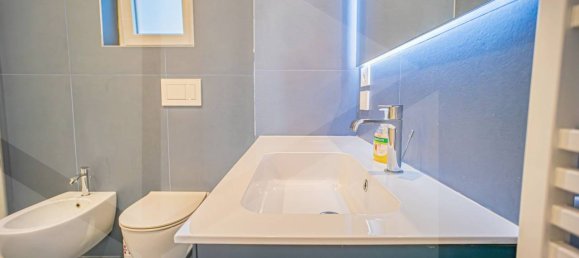 3 rooms Apartment in Bari, Italy No. 29340 27