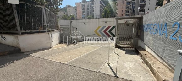 1 room Garage in Naples, Italy No. 274465 3