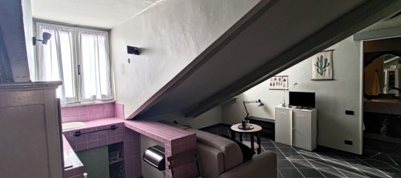 1 bedroom Apartment in Turin, Italy No. 363575 5